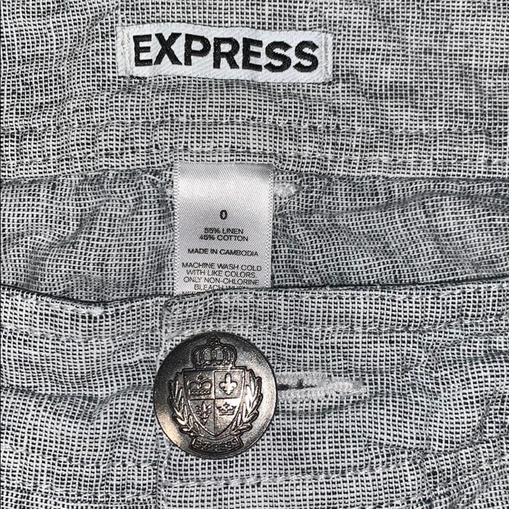 Express Shorts - Picture 2 of 7